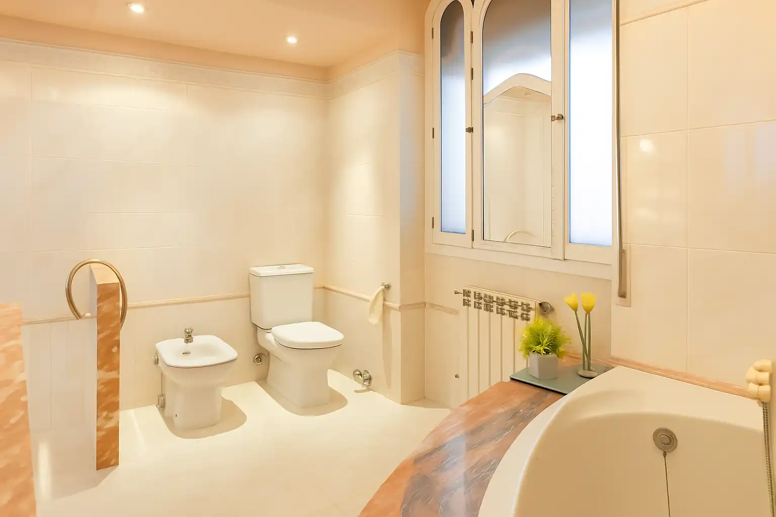 Bathroom of Ground floor for sale in Enguera  with Balcony