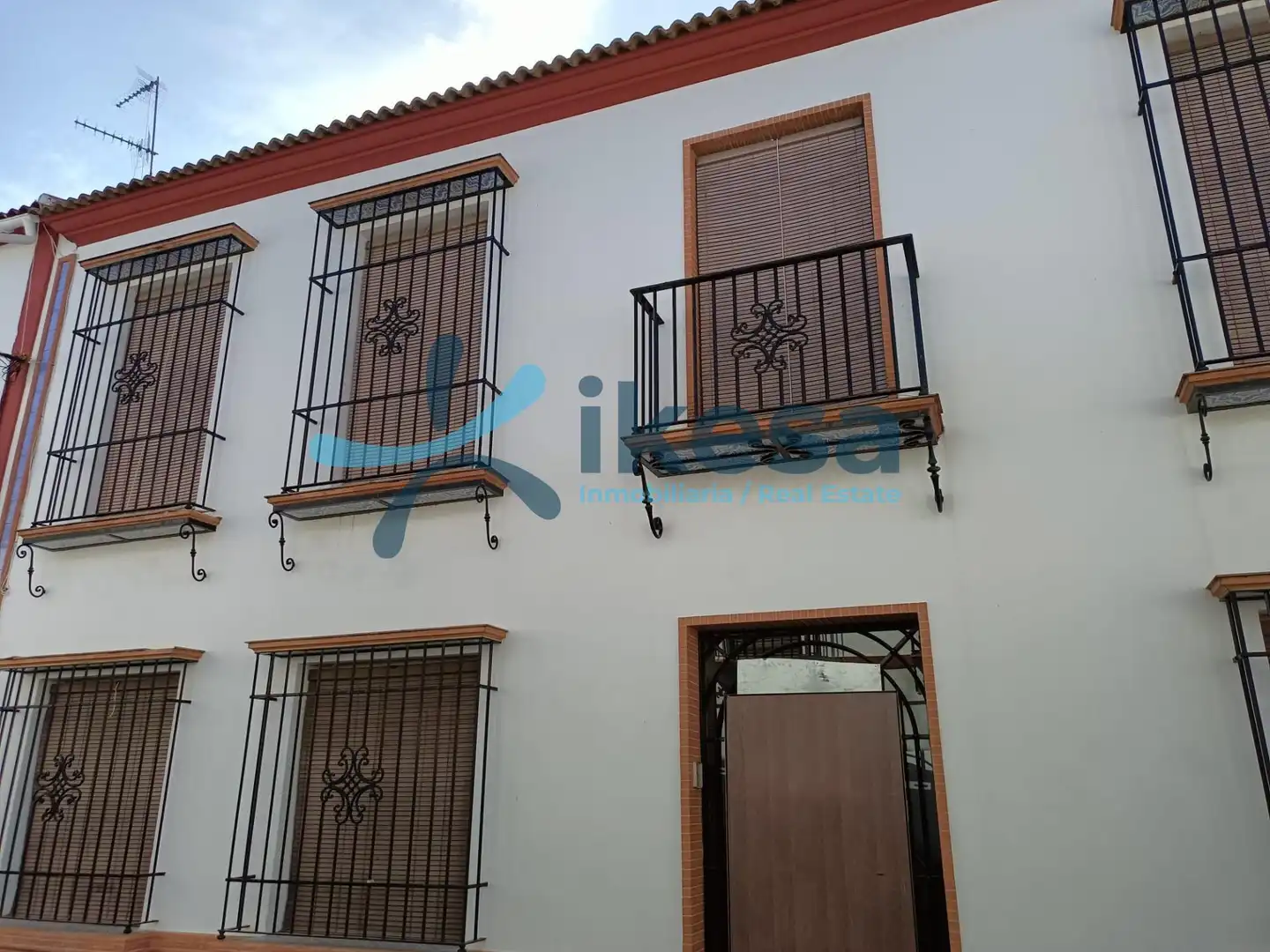 Casa con jardín en venta en Villamanrique de la Condesa