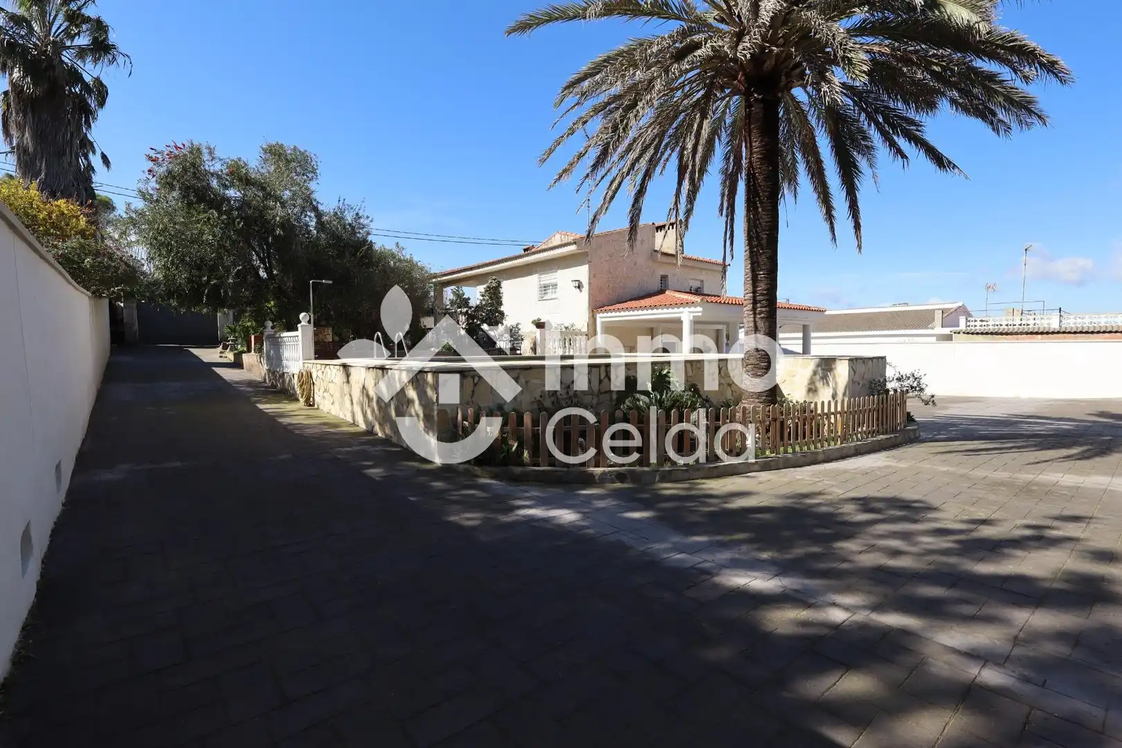 Vista exterior de Casa o chalet en venta en Torrent con Aire acondicionado, Calefacción y Jardín privado