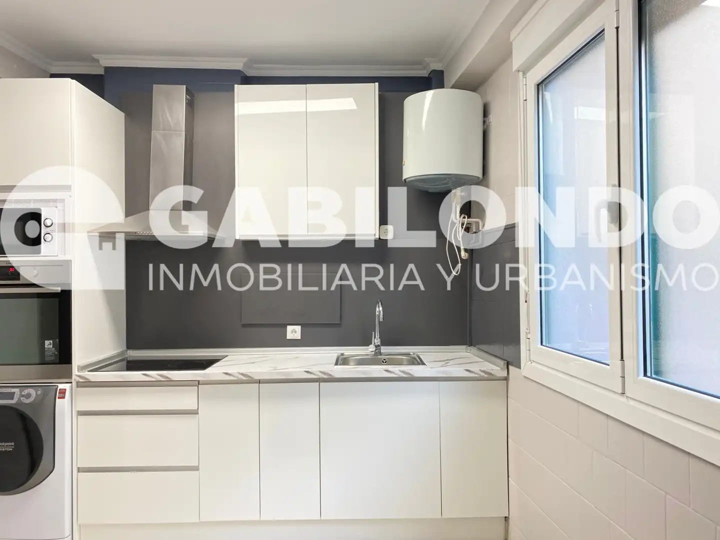 Cocina de Piso en venta en Elgoibar con Calefacción, Horno y Lavadora