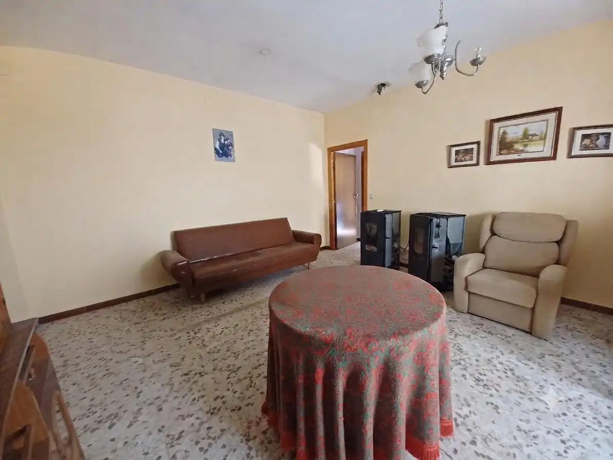 Sala d'estar de Casa o xalet en venda en Casas de los Pinos