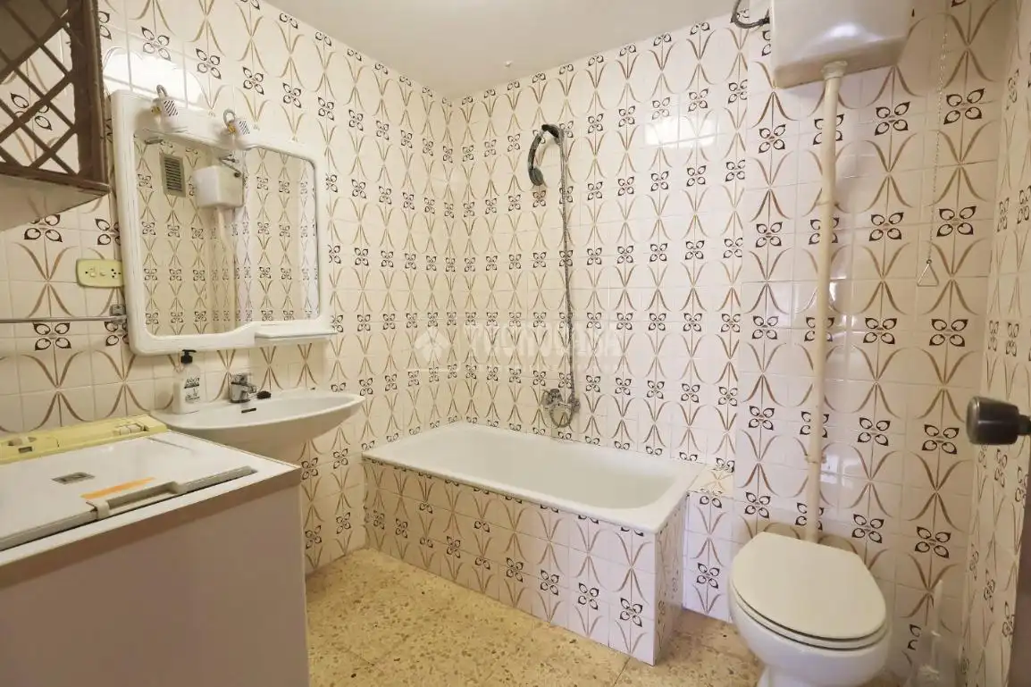 Bathroom of Flat for sale in Estivella  with Air Conditioner and Balcony