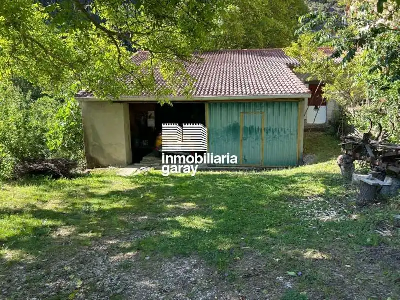 Casa o xalet en venda en Merindad de Valdivielso amb Calefacció, Jardí privat i Balcó