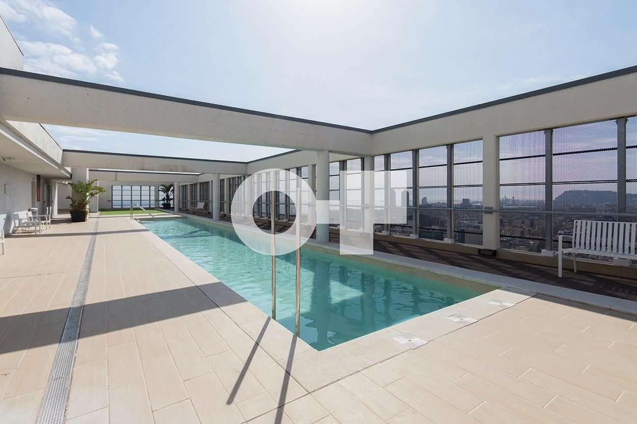 Piscina de Piso en venta en  Barcelona Capital con Aire acondicionado, Parquet y Terraza