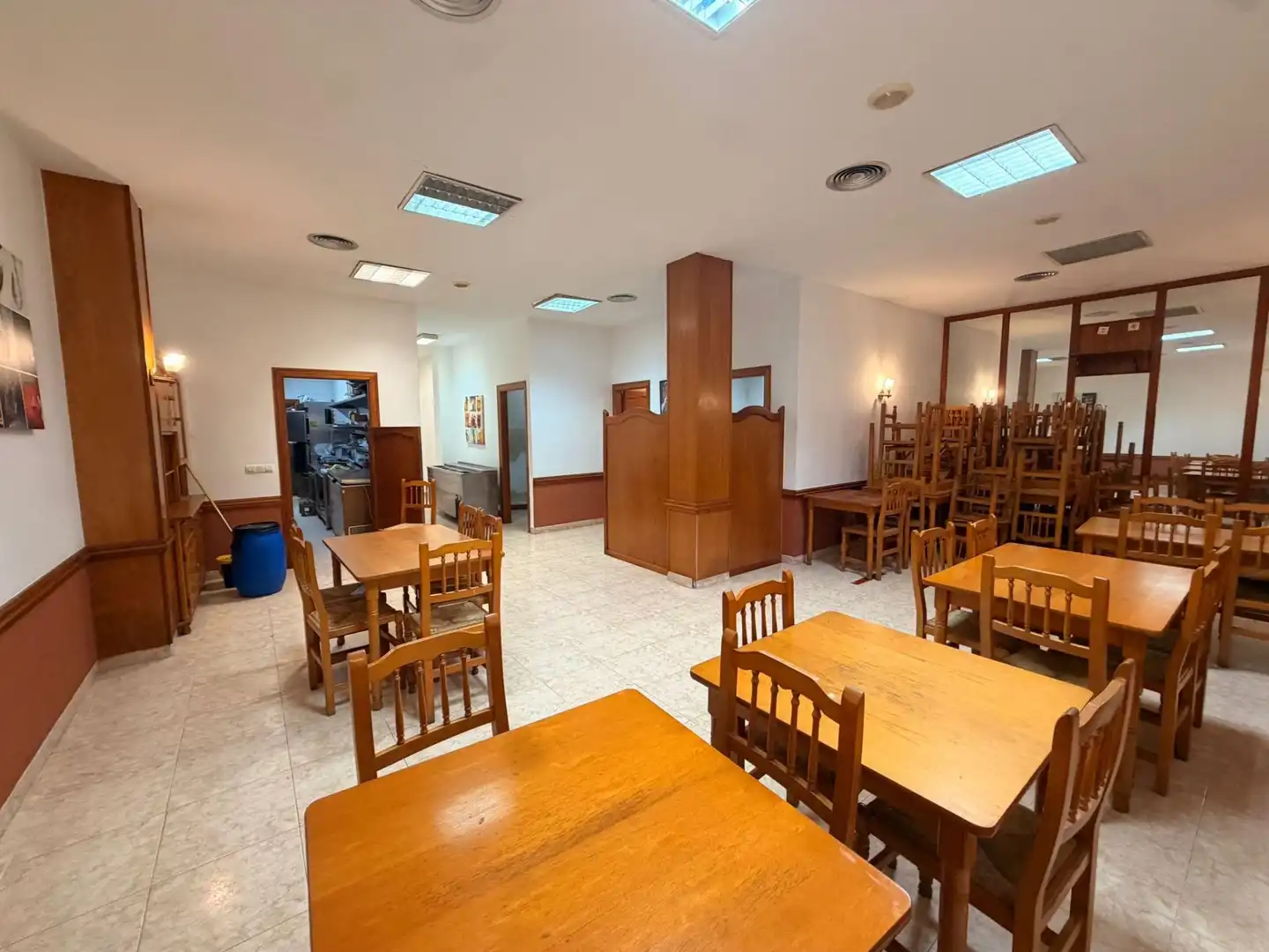 Business premises to rent in Carrer del Mossèn Fèlix Paradeda, imagen 2