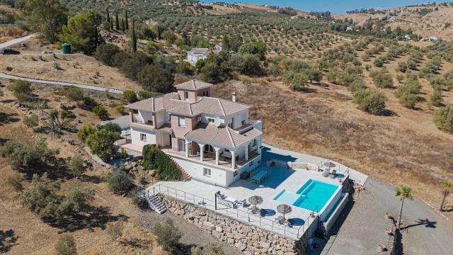 Casa-chalet en Venta en Viñuela