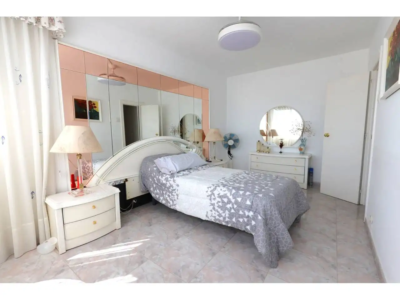 Bedroom of Flat for sale in L'Hospitalet de Llobregat  with Furnished and Balcony