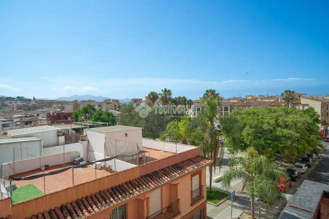 Vista exterior de Piso en venta en Motril con Balcón
