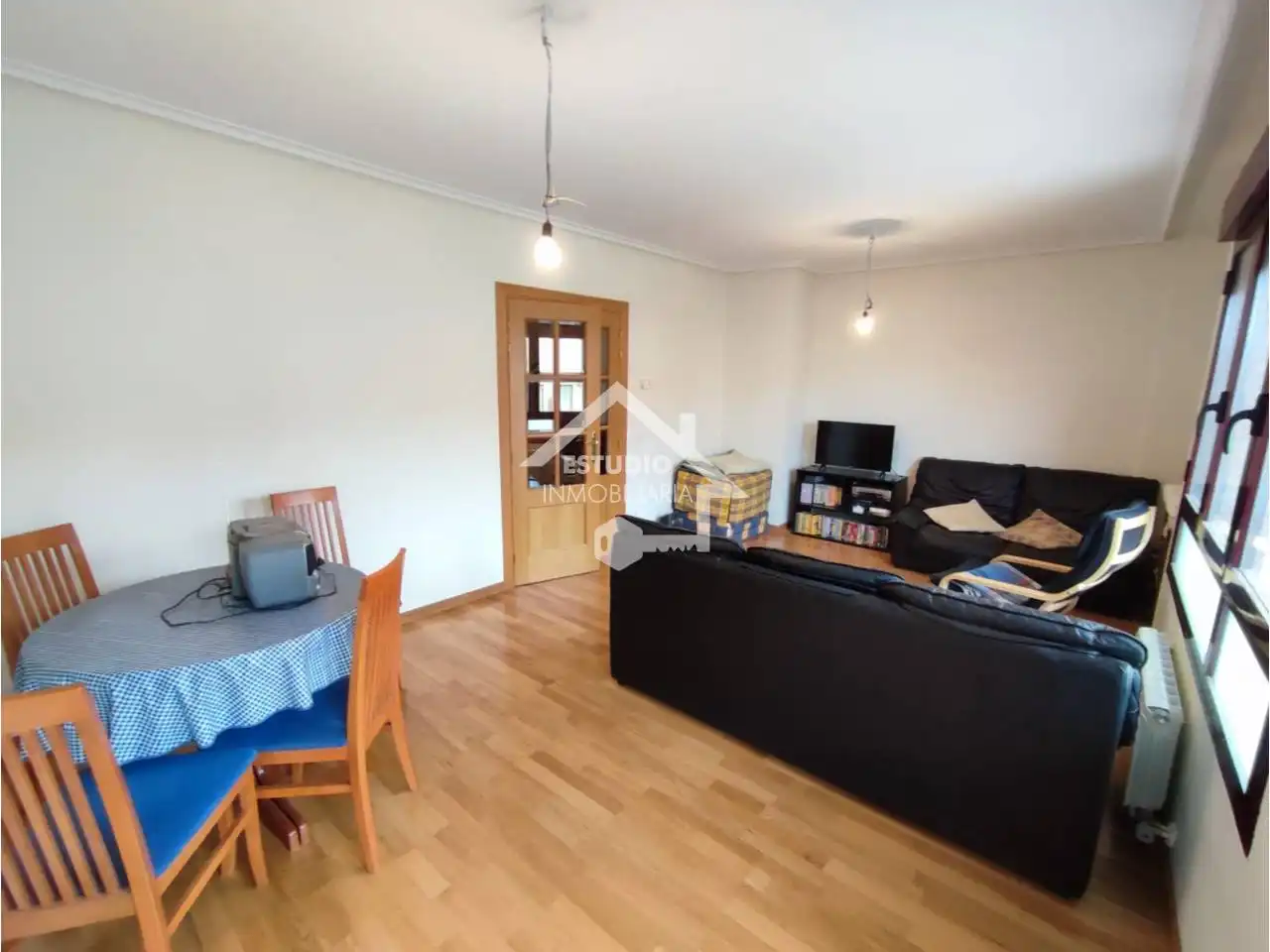 Living room of Detached homes for sale in Canillas de Río Tuerto  with Heating, Parquet flooring and Terrace