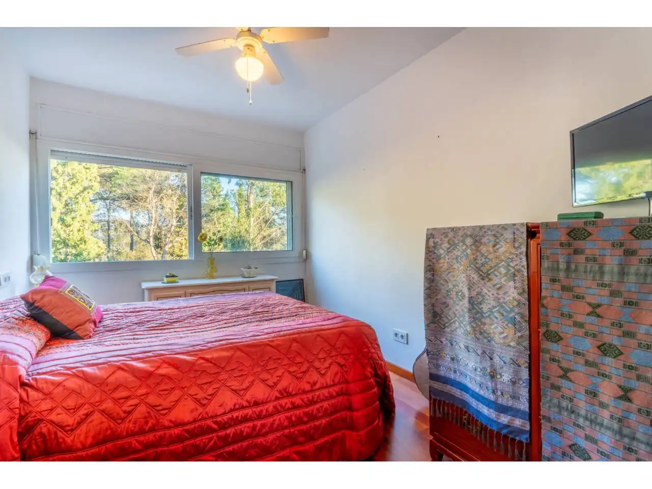 Bedroom of Attic for sale in Girona  with Heating, Parquet flooring and Terrace