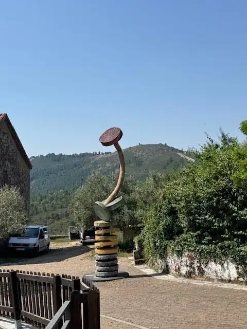 Vista exterior de Casa o xalet en venda en Herguijuela de la Sierra amb Traster i Balcó