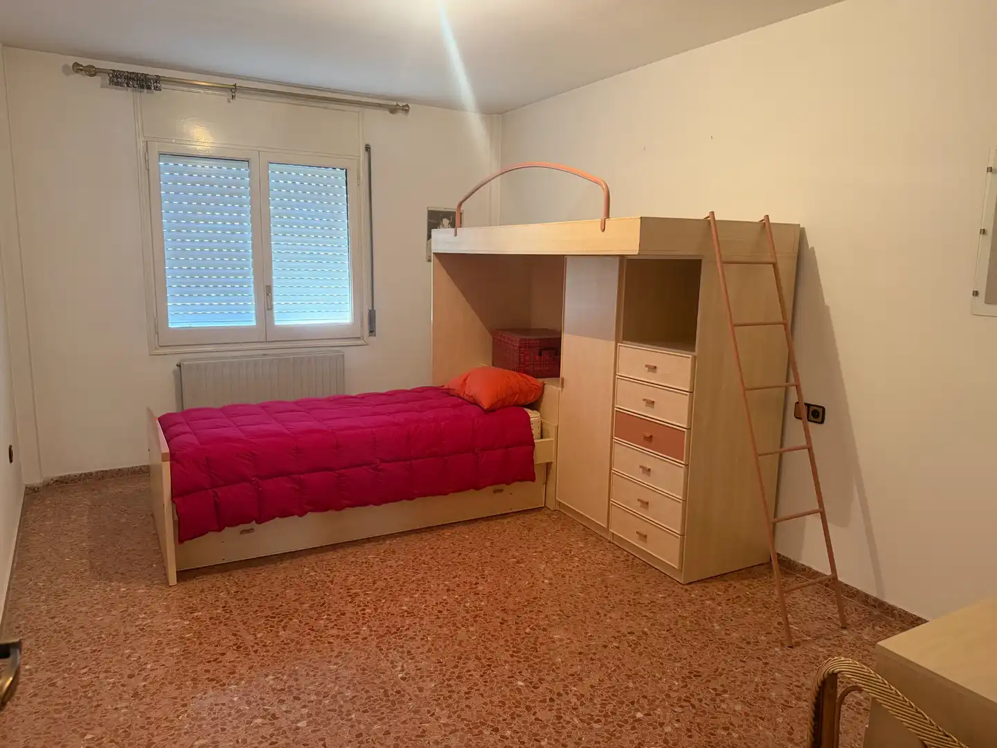 Habitación de Piso en venta en Lleida con Calefacción, Amueblado y Horno