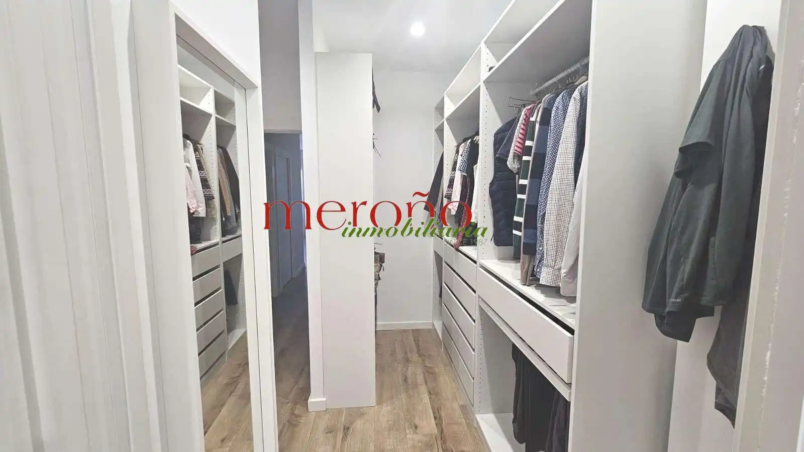 Habitación de Planta baja en venta en Elche / Elx con Aire acondicionado, Terraza y Piscina comunitaria