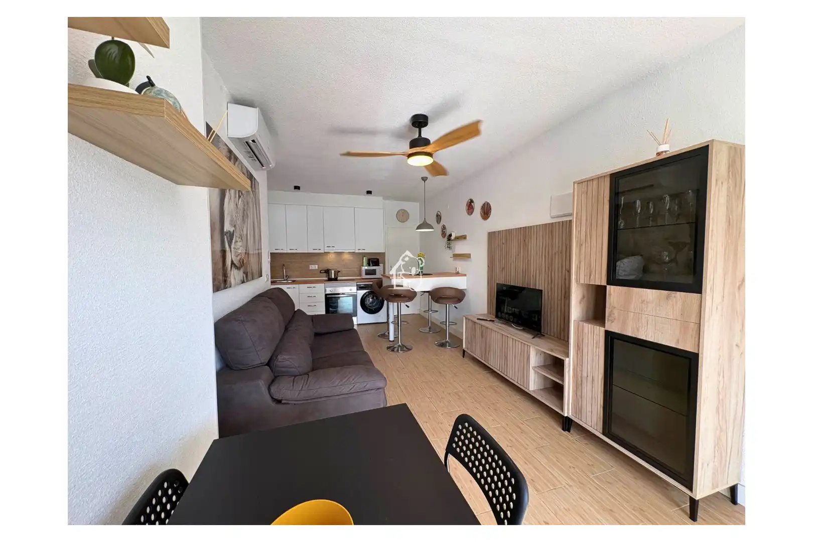 Sala de estar de Planta baja en venta en Torrevieja con Aire acondicionado, Jardín privado y Terraza