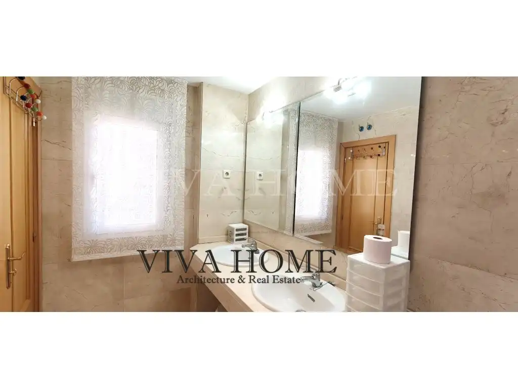 Bathroom of Houses for sale in Parla