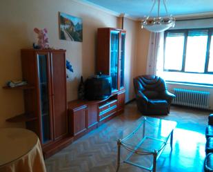 Living room of Flat for sale in Salamanca Capital  with Heating, Washing machine and Community pool