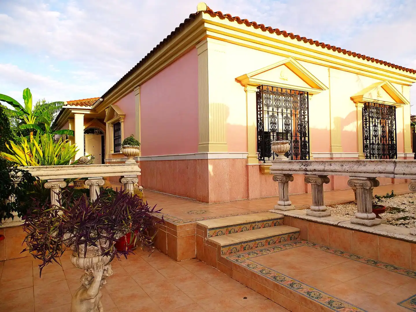 Villa con piscina in vendita a Jardines de triana, imagen 3