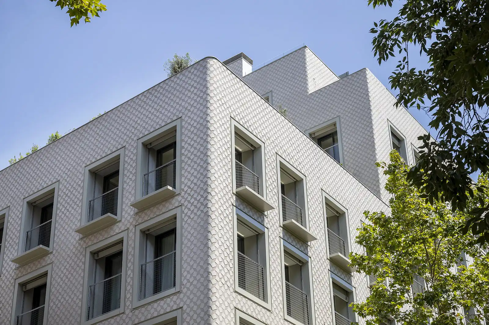Vista exterior de Apartament en venda en Barcelona amb Aire condicionat, Jardí privat i Terrassa