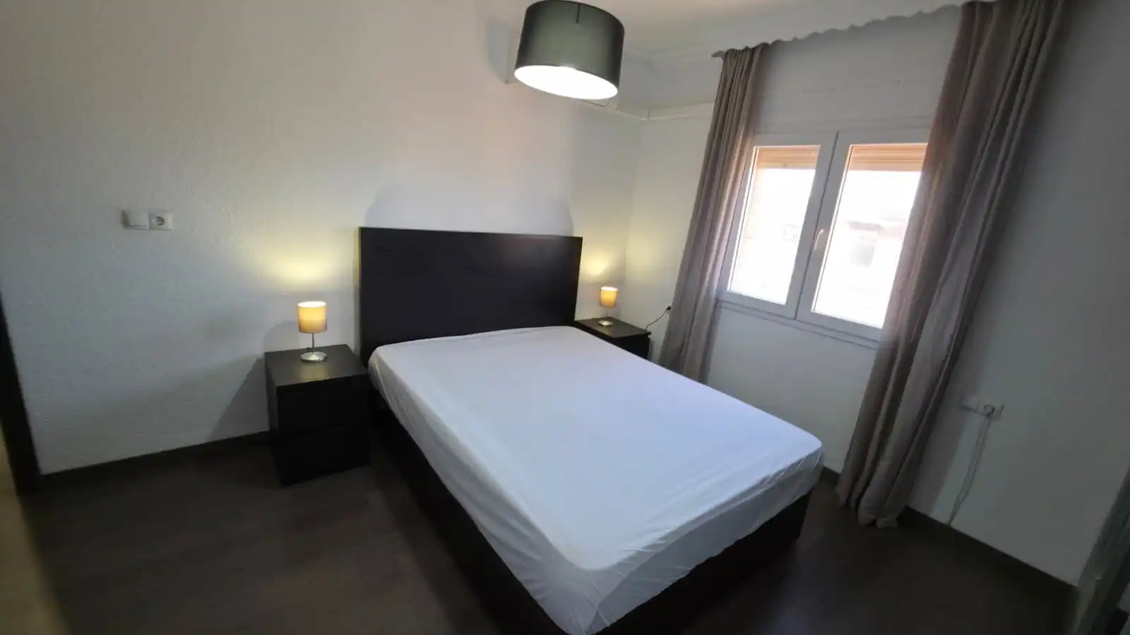 Flat for rent in de La Banqueta, Santa Bárbara - Ciudad Deportiva