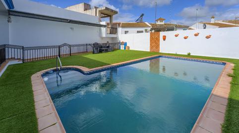 Foto 4 de Casa o xalet en venda a Carrión de los Céspedes, Sevilla