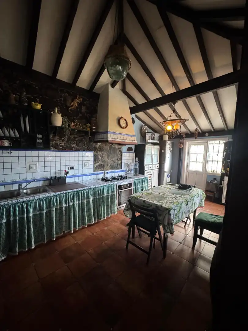 Cuina de Casa o xalet en venda en Los Realejos amb Jardí privat, Moblat i Internet