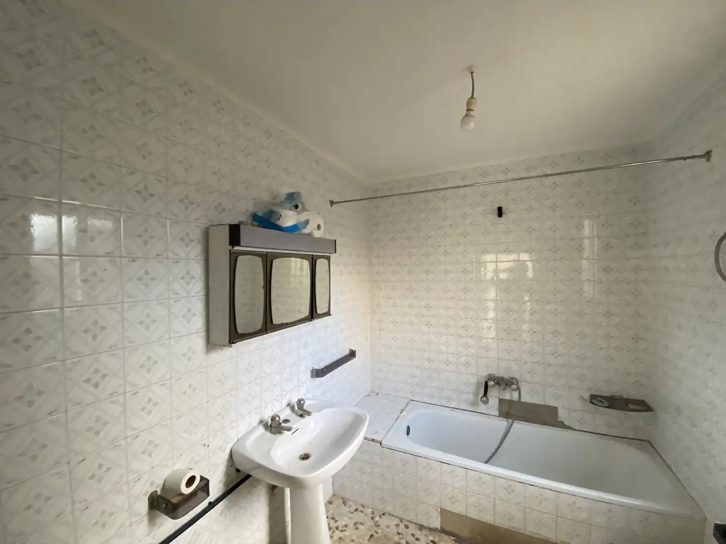 Badezimmer von Haus oder Chalet zum Verkauf in Povedilla mit Privatgarten und Möbliert