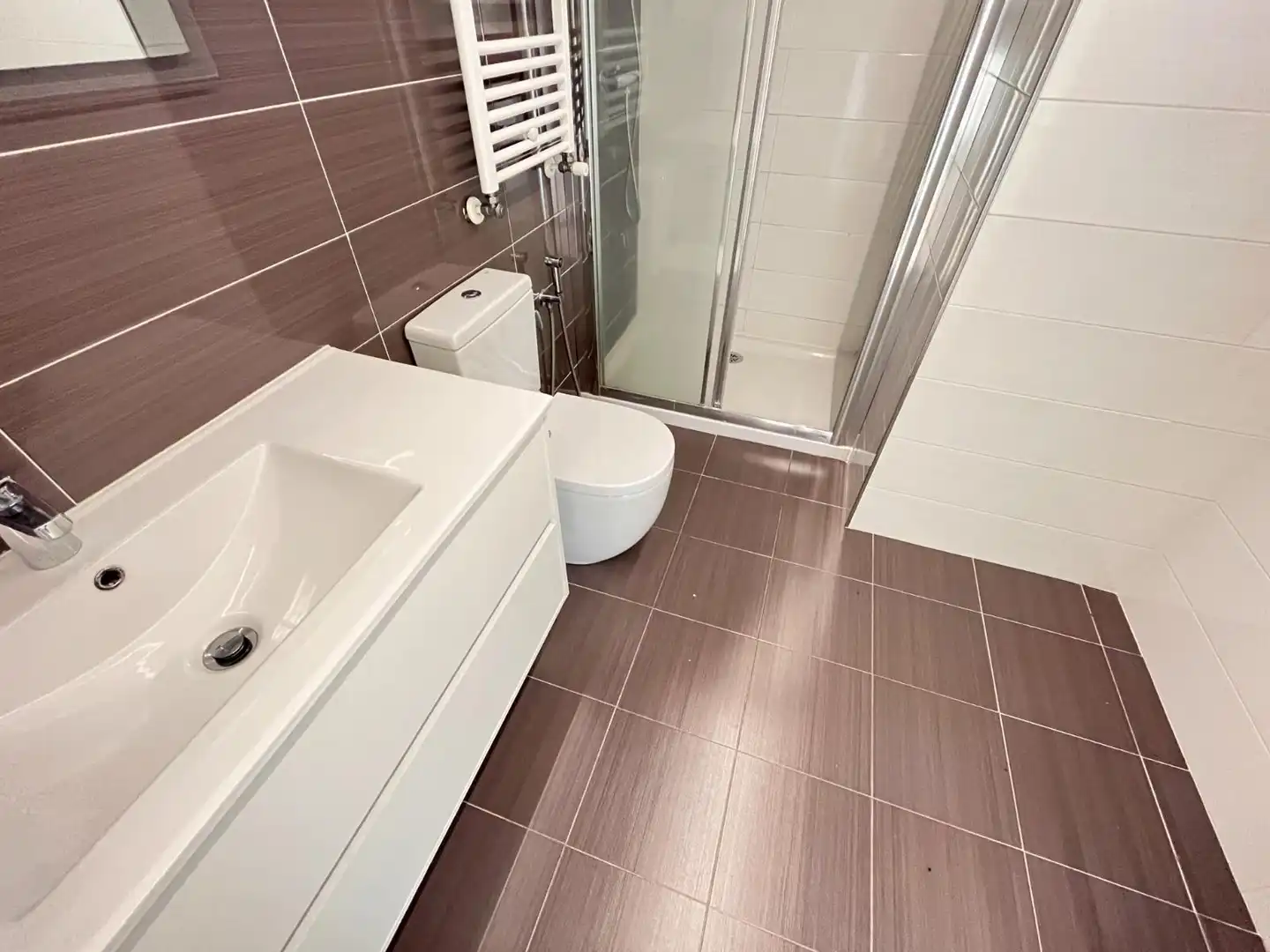 Bathroom of Flat for rent in Vigo   with Heating and Balcony