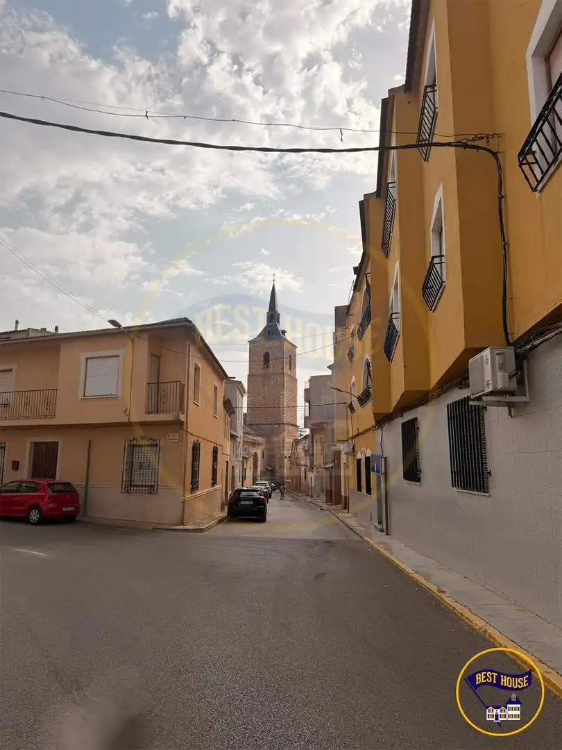 Vista exterior de Casa adosada en venta en Quintanar del Rey con Aire acondicionado, Calefacción y Amueblado
