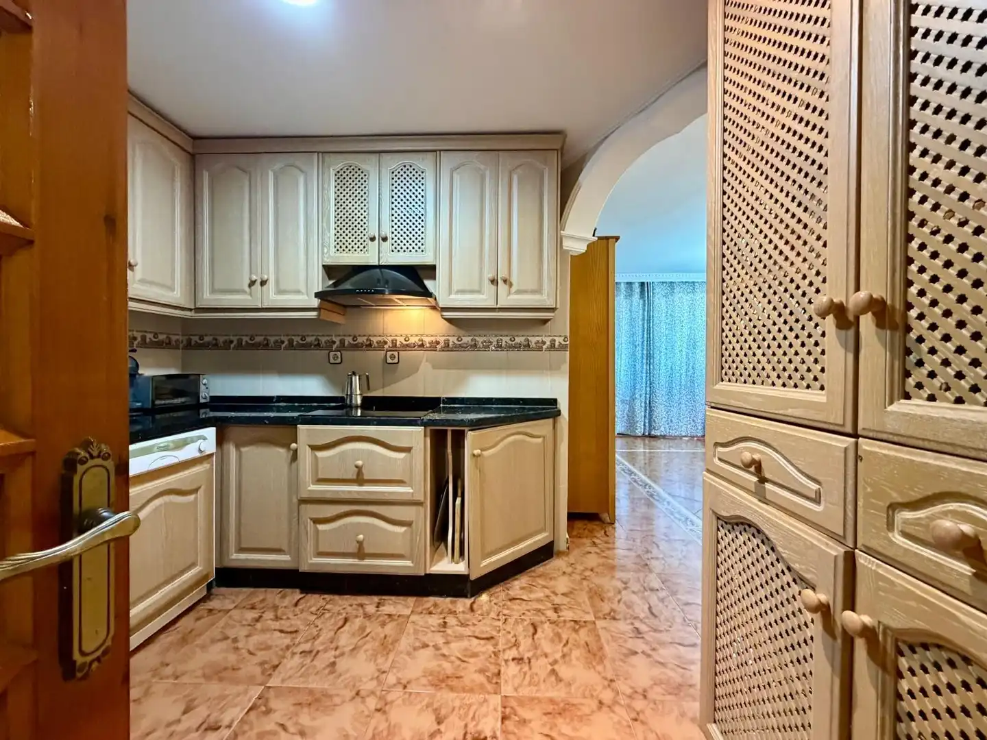 Cocina de Piso en venta en Roquetas de Mar con Terraza