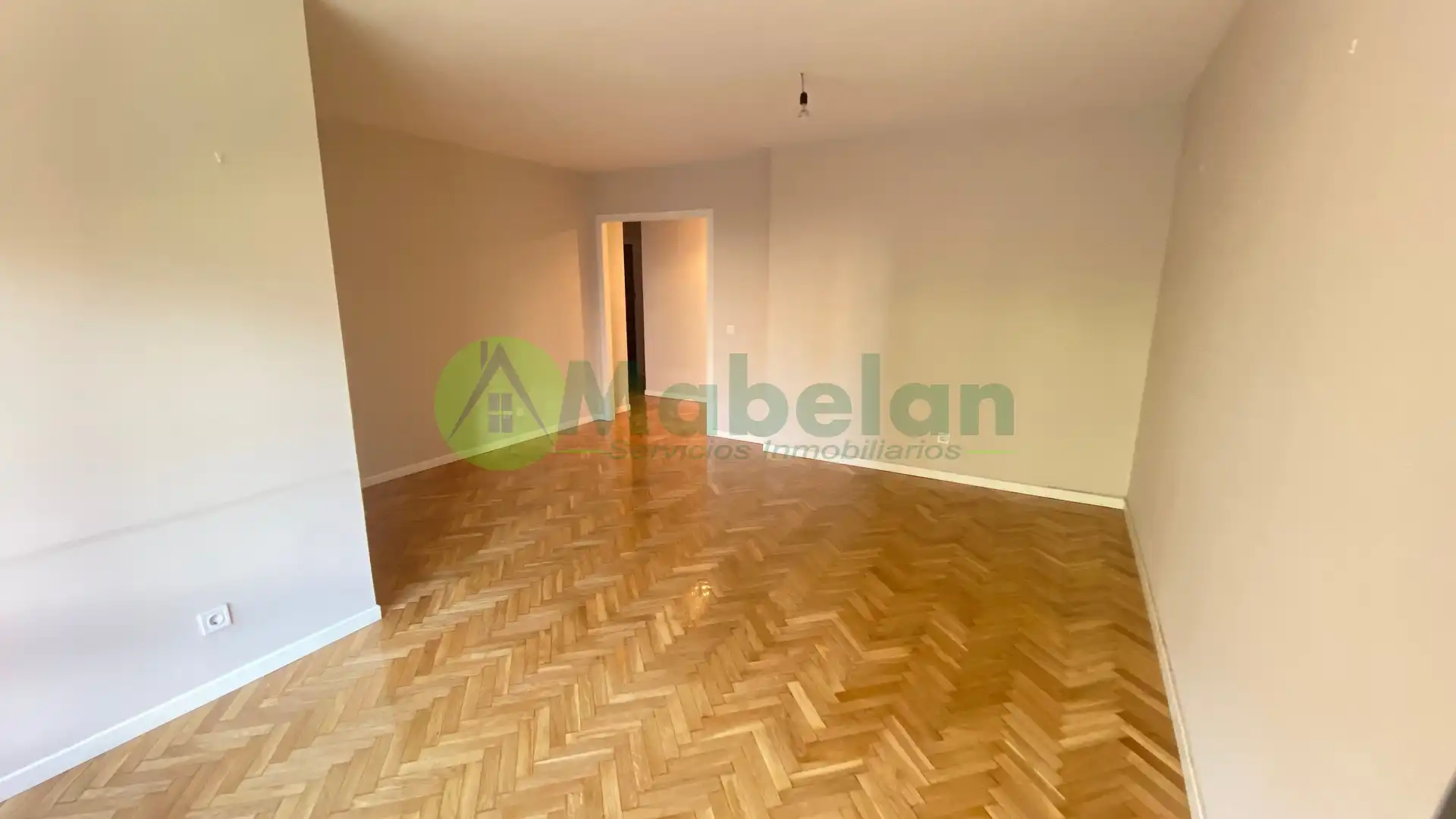 Sala de estar de Piso de alquiler en Madrid con Calefacción y Piscina comunitaria