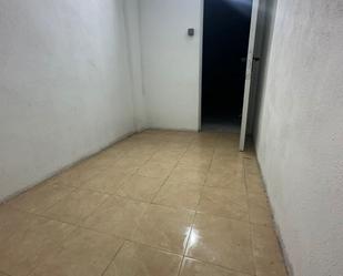 Box room to rent in  Granada Capital