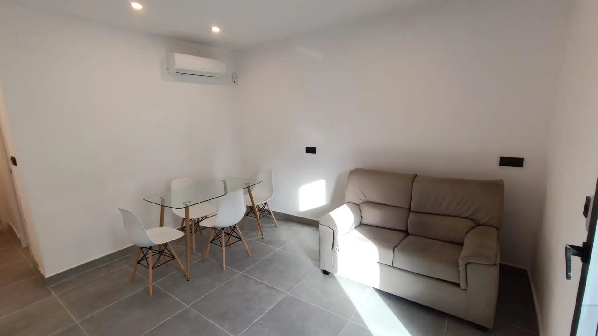 Apartment for sale in Carrer Josep Fabrega i Pou 5, imagen 3