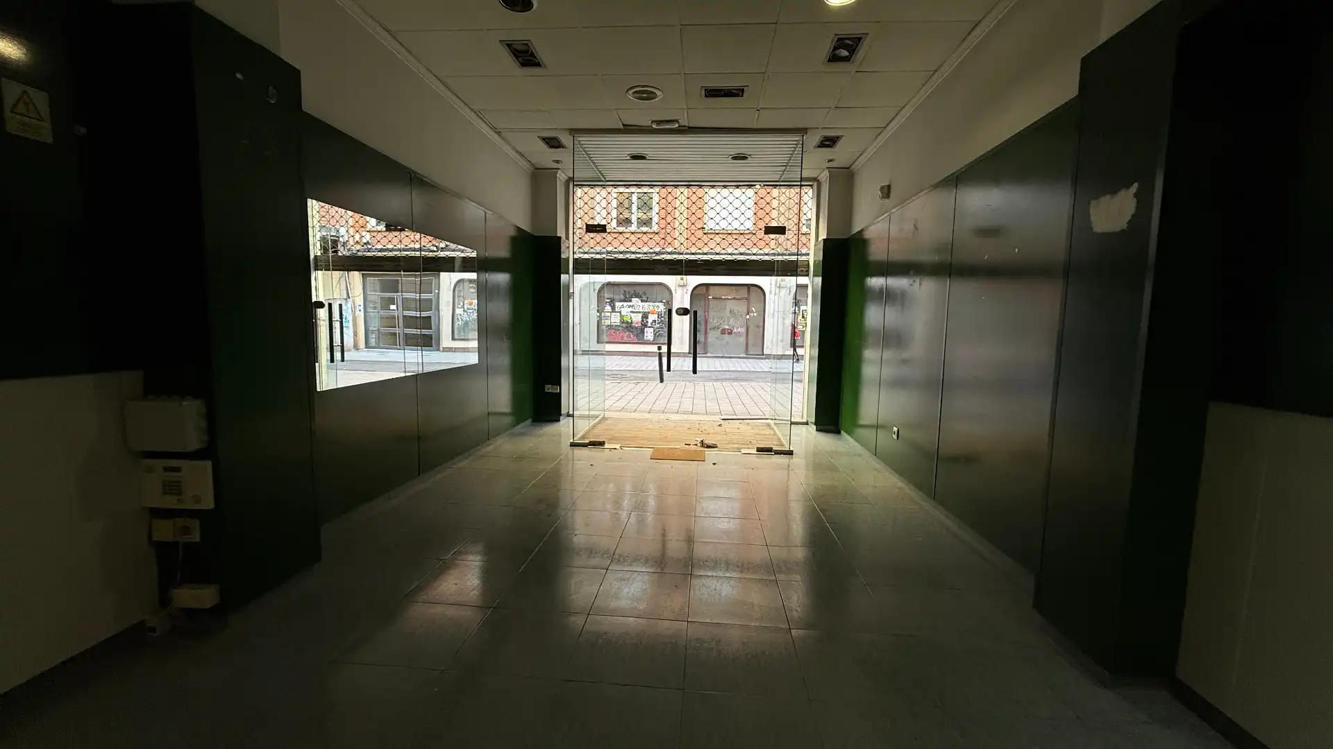Local en venta en Albacete con Aire acondicionado, Calefacción y Parquet