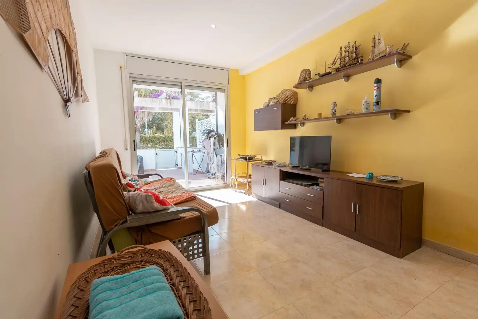 Dormitori de Casa o xalet en venda en Amposta amb Aire condicionat, Jardí privat i Terrassa