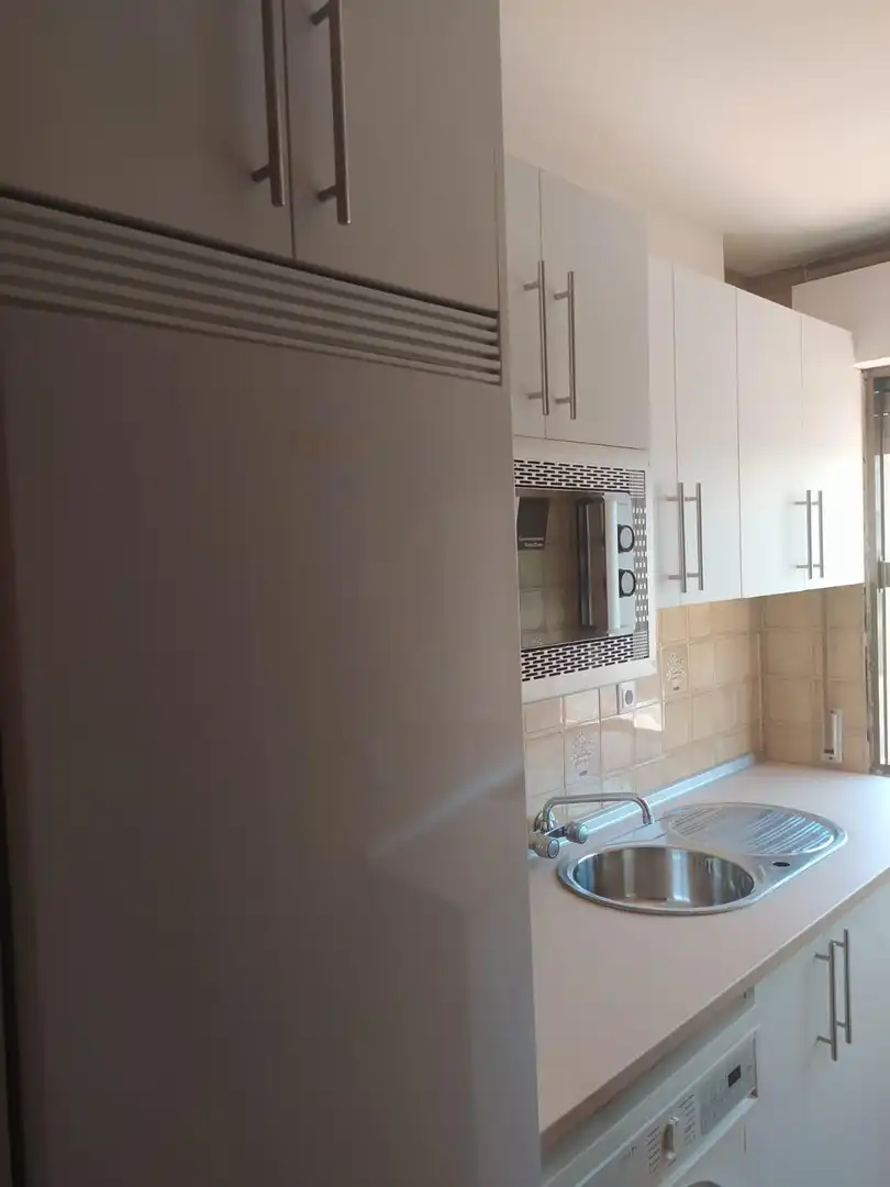 Kitchen of Flat for rent in Granada  with Heating and Furnished