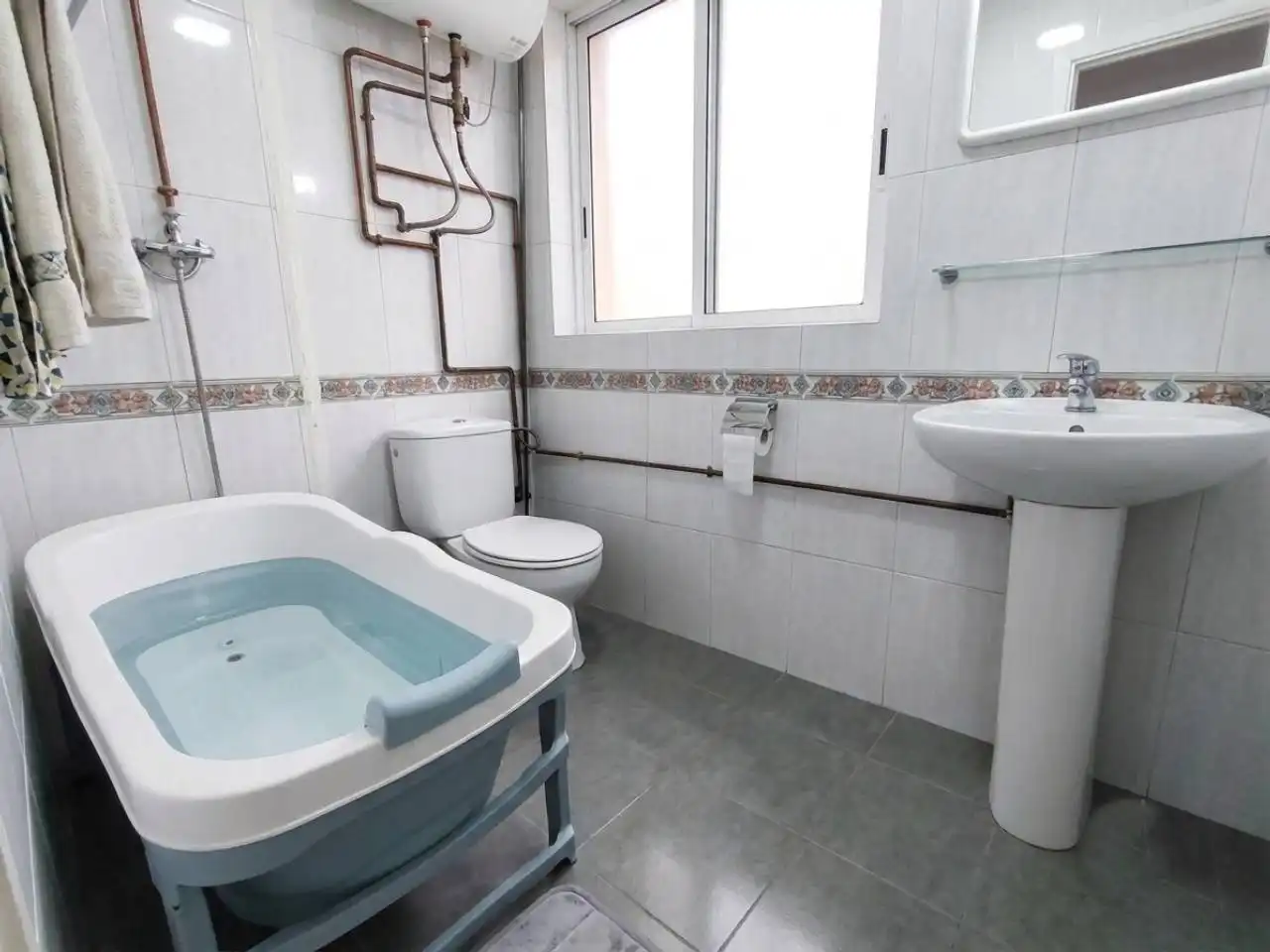 Baño de Local en venta en Rubí con Aire acondicionado