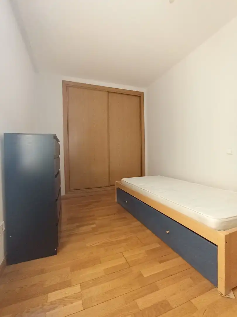 Schlafzimmer von Wohnung zur Miete in Parla mit Heizung, Parkett und Ofen