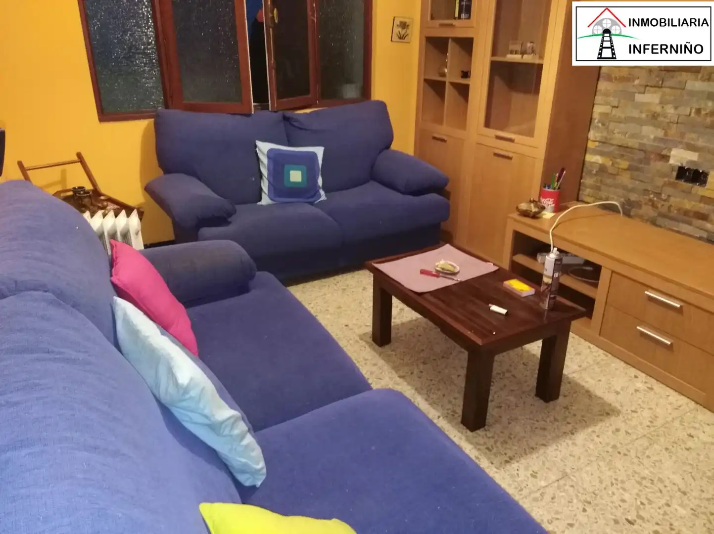 Sala de estar de Piso en venta en Ferrol con Terraza, Trastero y Amueblado