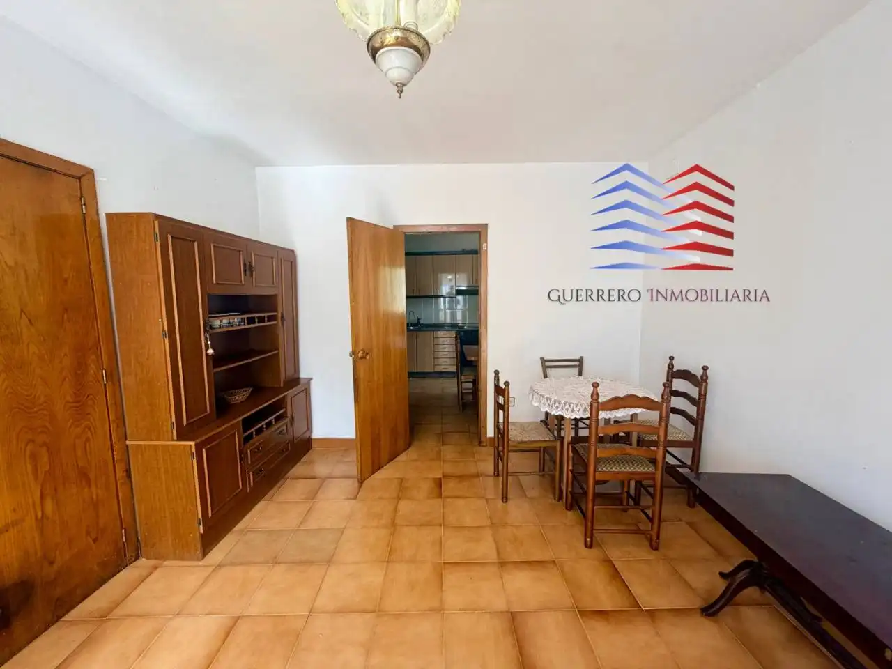 Vista exterior de Casa o xalet de lloguer en San Cibrao das Viñas amb Calefacció, Terrassa i Moblat