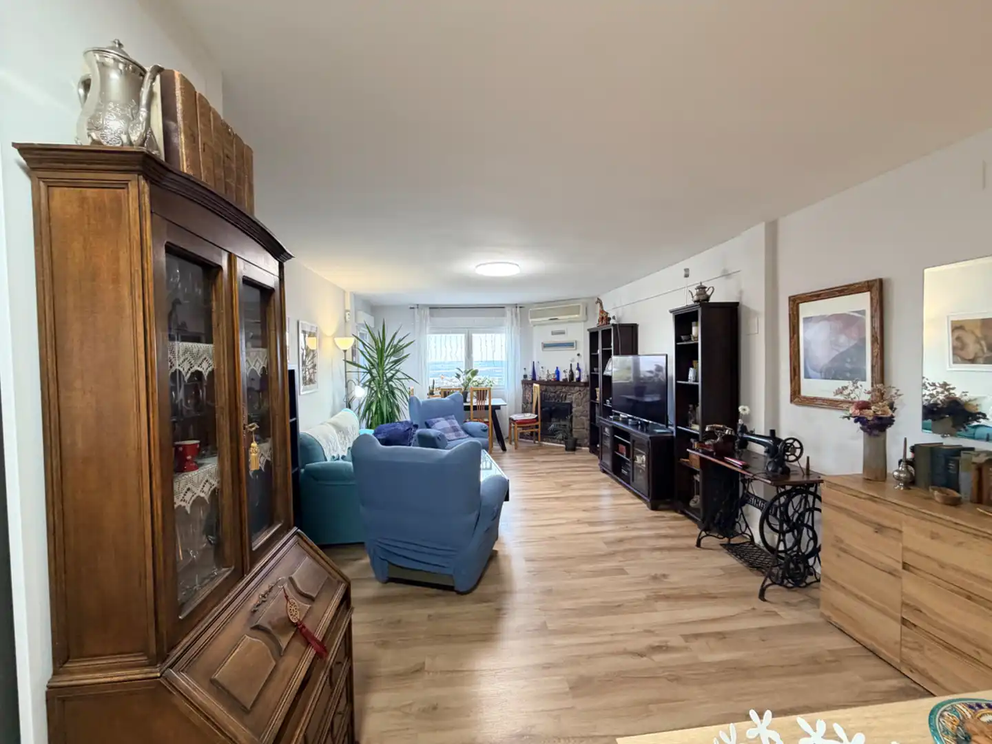 Wohnzimmer von Wohnung zum Verkauf in Valdemorillo mit Klimaanlage, Heizung und Privatgarten