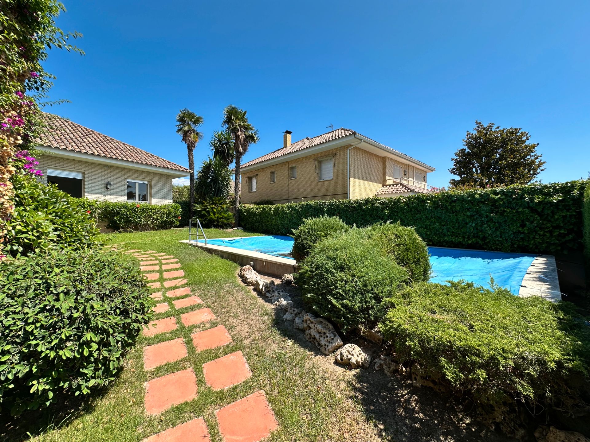 Jardí de Casa o xalet en venda en Cambrils amb Aire condicionat, Calefacció i Jardí privat