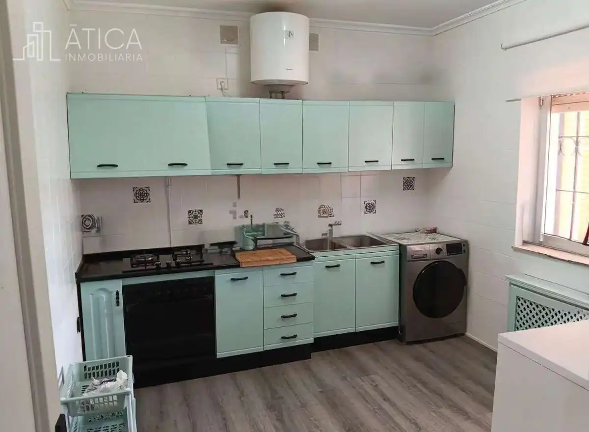 Detached house with pool for sale in Calzada de Valdunciel, imagen 9