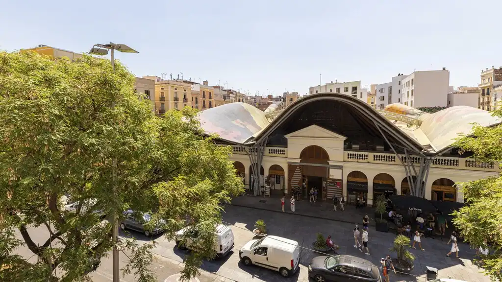 Vista exterior de Apartamento en venta en Barcelona con Aire acondicionado, Parquet y Balcón