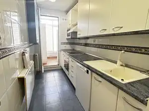 Kitchen of Flat for rent in Madrid  with Air Conditioner, Heating and Parquet flooring