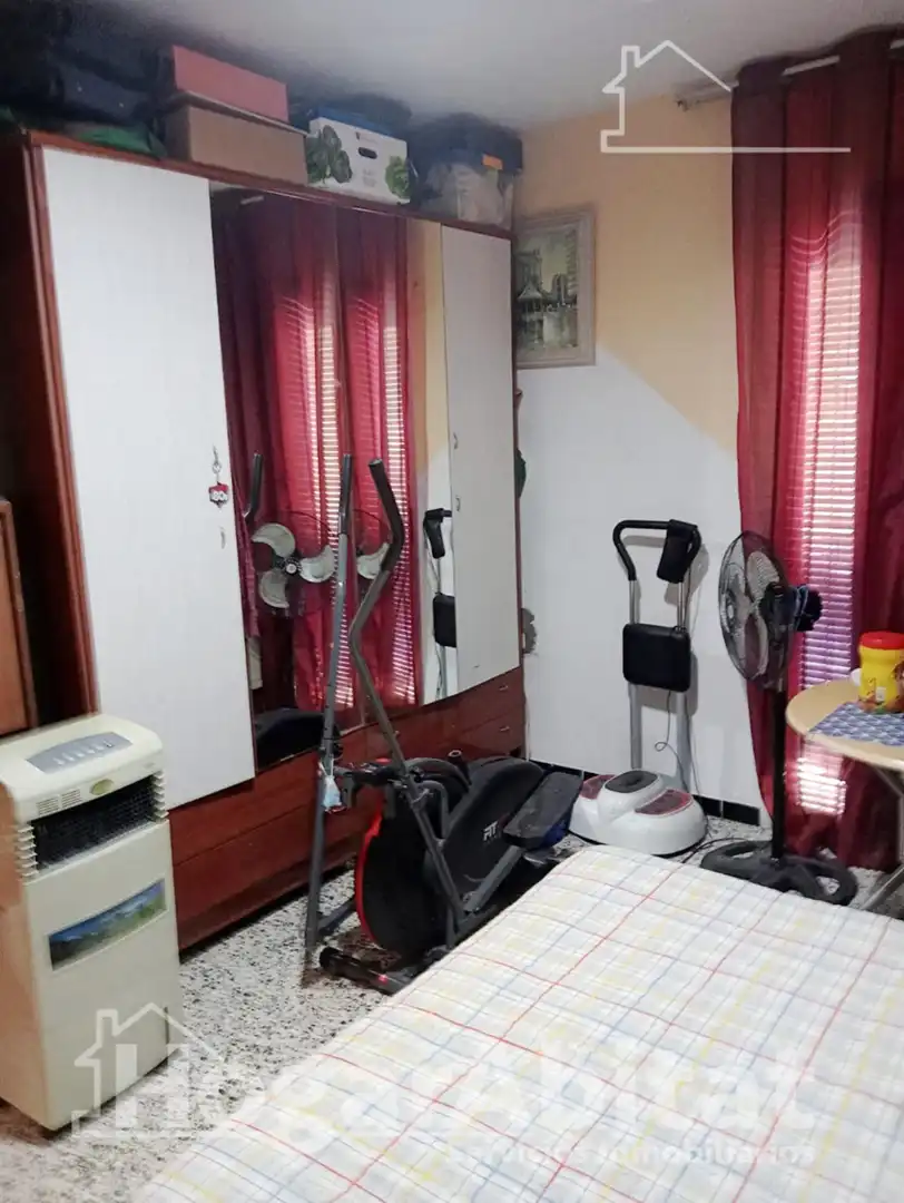 Habitación de Piso en venta en Alzira con Balcón