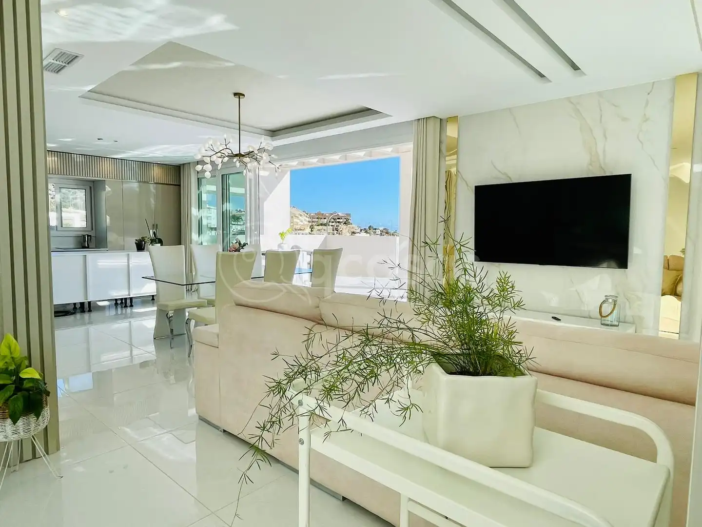Sala de estar de Casa o chalet en venta en Benalmádena con Aire acondicionado, Calefacción y Jardín privado