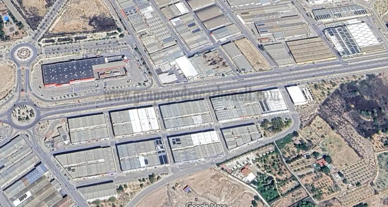 Industriegebäude zur Miete in Crevillent
