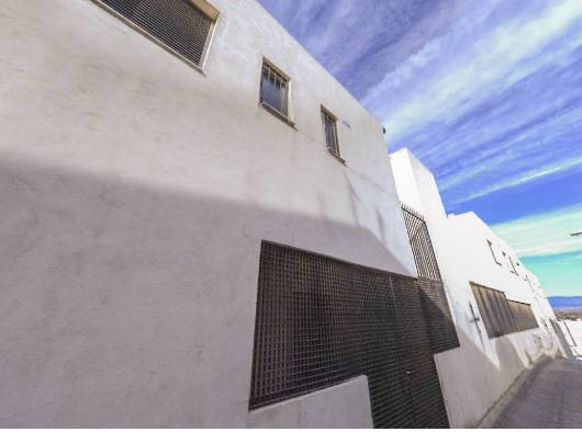 Piso en Venta en Calle Del Pueblo 26 en Huércal de Almería