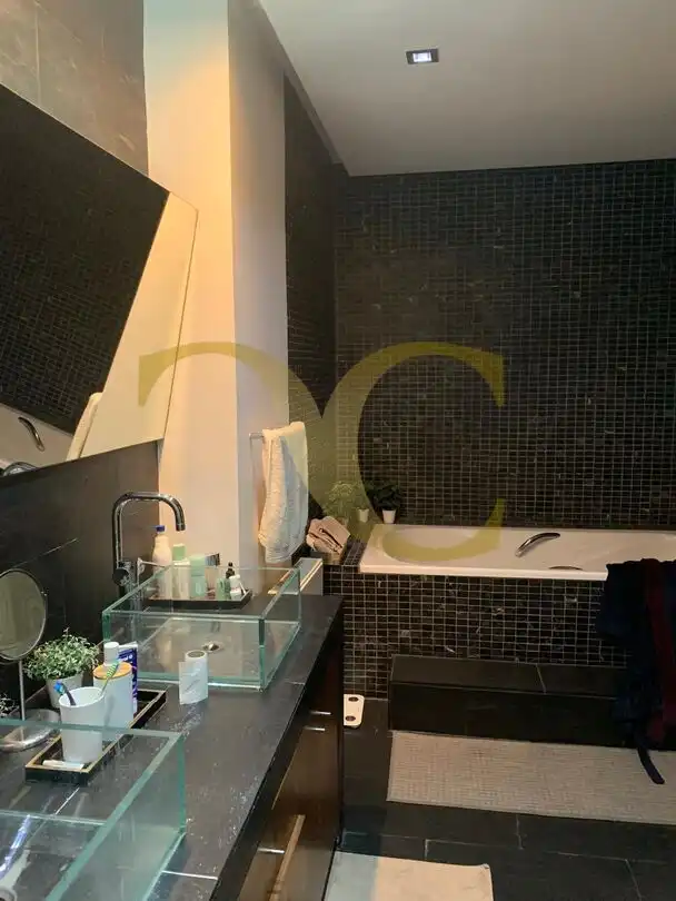 Baño de Piso de alquiler en Madrid con Aire acondicionado y Calefacción