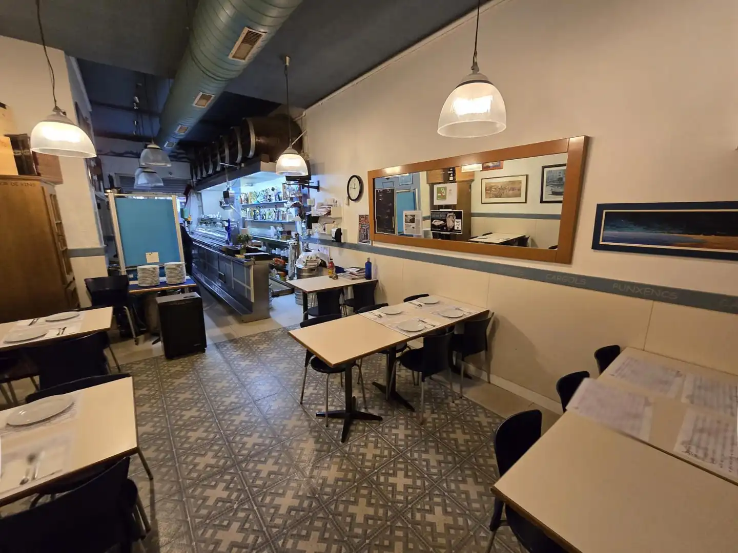 Business premises for transfer in Sants - Montjuïc